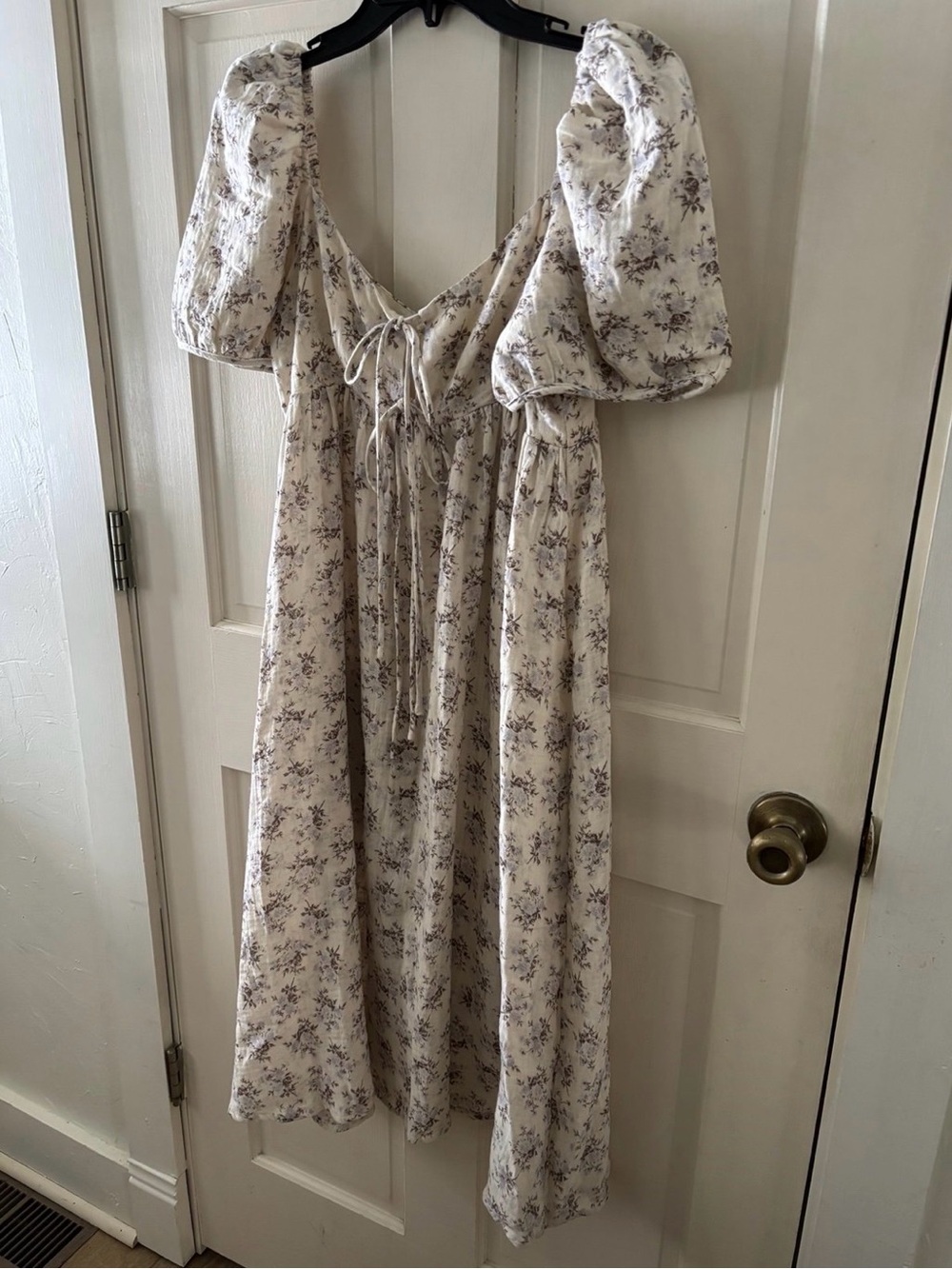 Cream Floral Puff-Sleeve Midi Dress with Tie Front
